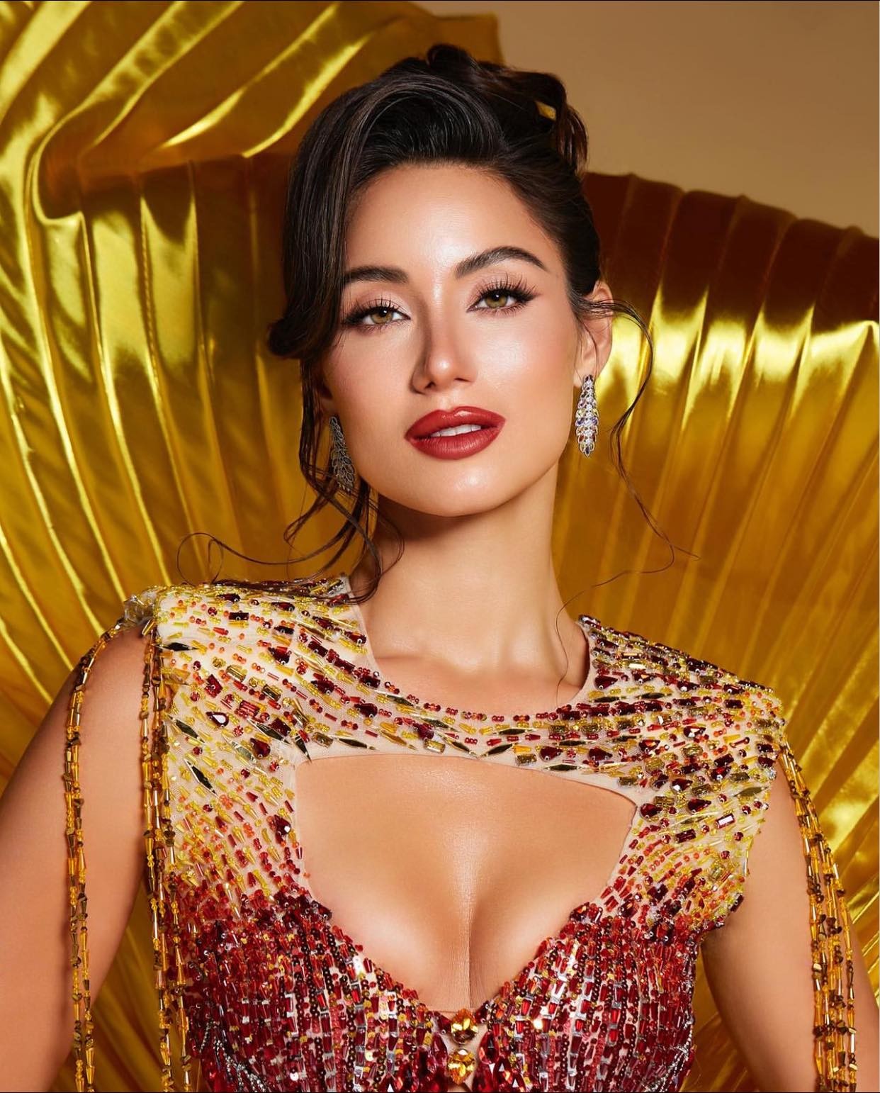 lydie-vu-can-quet-miss-universe-vietnam-2023-sac-voc-dinh-co-nao-7-1695098647.jpg