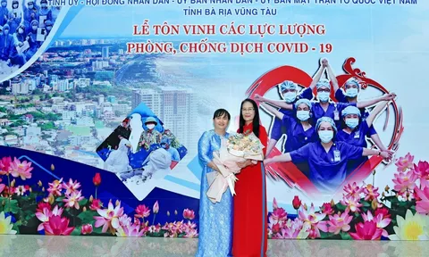 Công ty TNHH Lan Anh vinh nhận nhận bằng khen của Thủ Tướng Chính Phủ