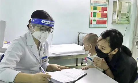 Tp.HCM: Khi nào trạm y tế hết cảnh thiếu thuốc để giảm tải bệnh viện?