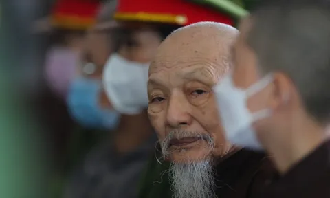 Lê Tùng Vân và những người liên quan vắng mặt tại phiên tòa xét xử