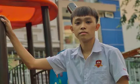 Hậu bị chỉ trích về giọng hát, Hồ Văn Cường xuất hiện tại một sân khấu mới?