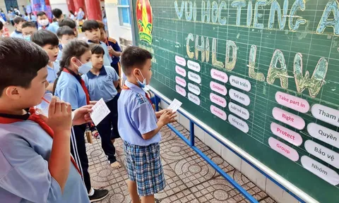 Tp.HCM: Khó chồng khó vì thiếu giáo viên Tiếng Anh, Tin học cấp tiểu học